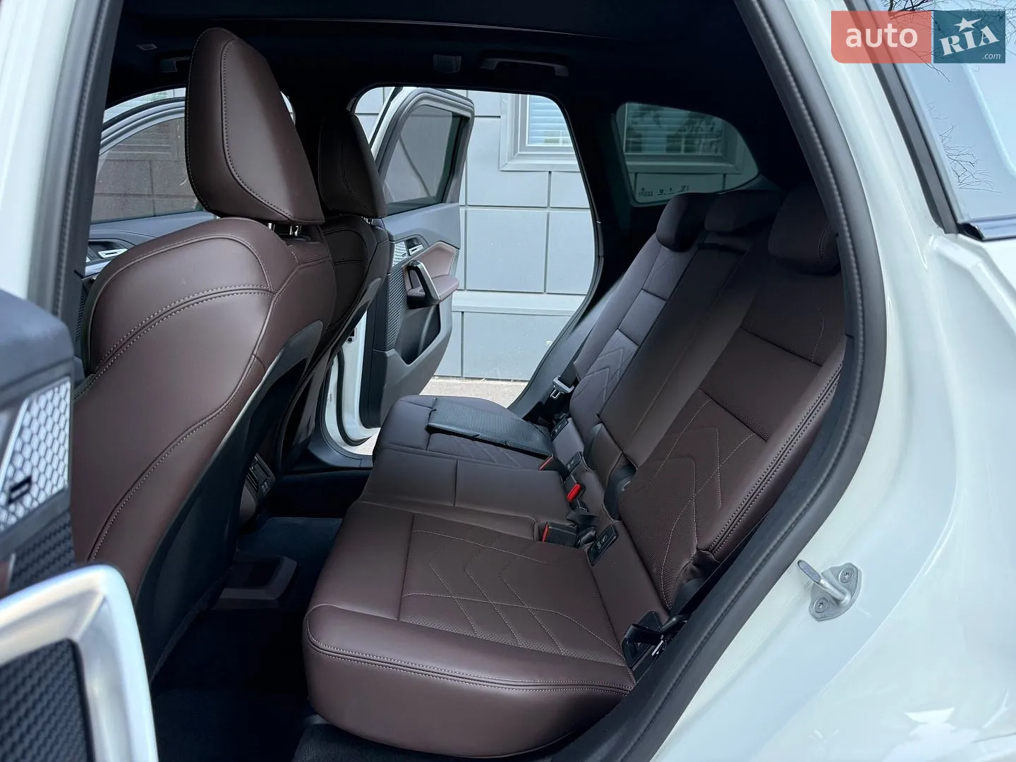 2025 BMW X1 - мініатюра 37