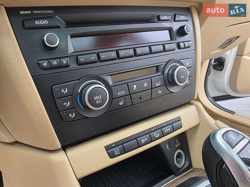 Внедорожник / Кроссовер BMW X1 2012 в Мукачево