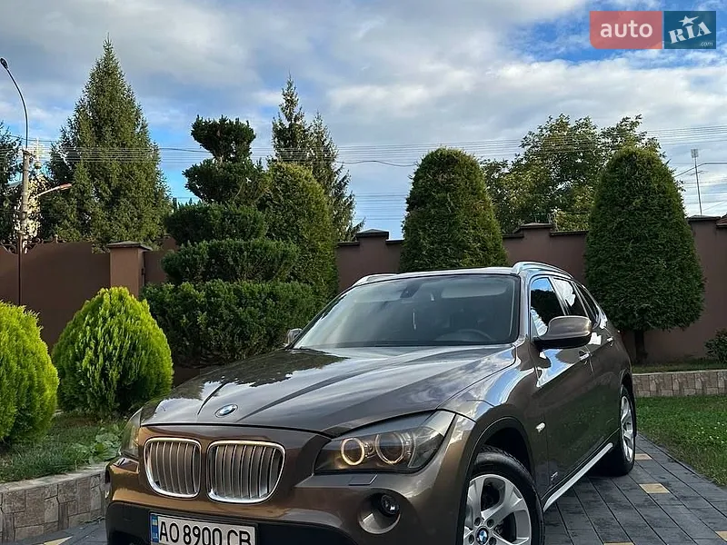 BMW X1 2011