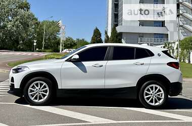 Позашляховик / Кросовер BMW X2 2022 в 