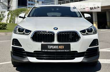 Позашляховик / Кросовер BMW X2 2022 в 