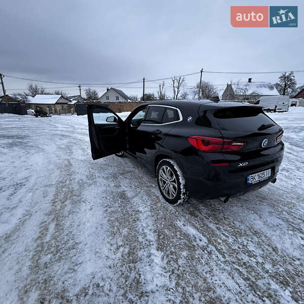 Внедорожник / Кроссовер BMW X2 2018 в Дубно