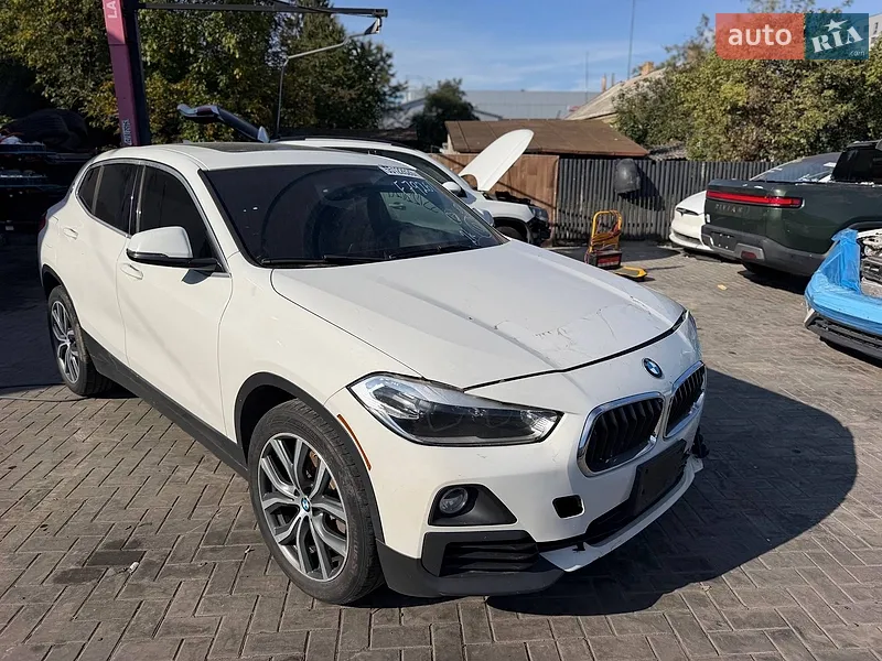 BMW X2