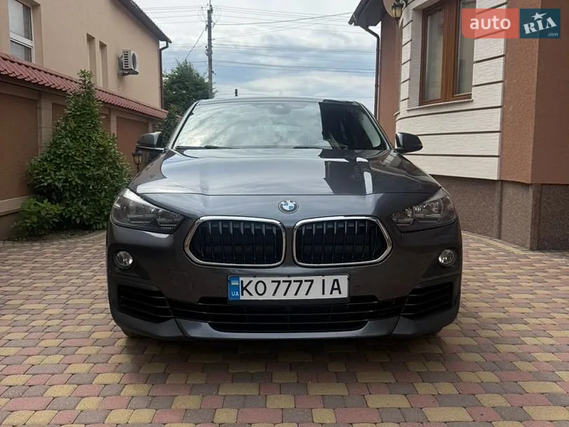 BMW X2