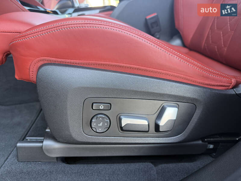 Позашляховик / Кросовер BMW X3 M 2022 в Києві фото 50 Позашляховик / Кросовер BMW X3 M 2022 в Києві