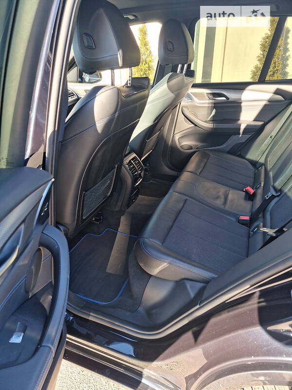 Внедорожник / Кроссовер BMW X3 2018 в Днепре