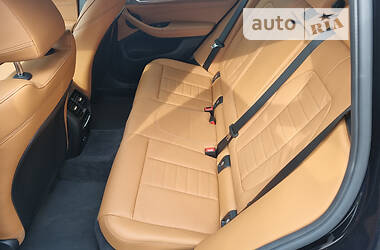 Позашляховик / Кросовер BMW X3 2021 в 