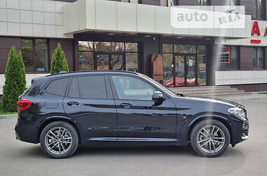Позашляховик / Кросовер BMW X3 2021 в 