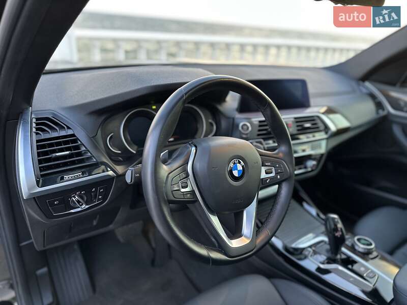 Внедорожник / Кроссовер BMW X3 2018 в Одессе