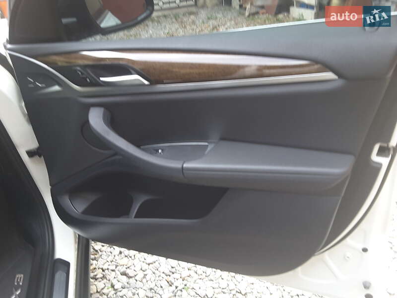 Внедорожник / Кроссовер BMW X3 2018 в Каменец-Подольском
