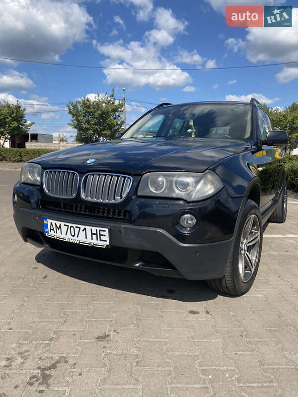 Внедорожник / Кроссовер BMW X3 2007 в 