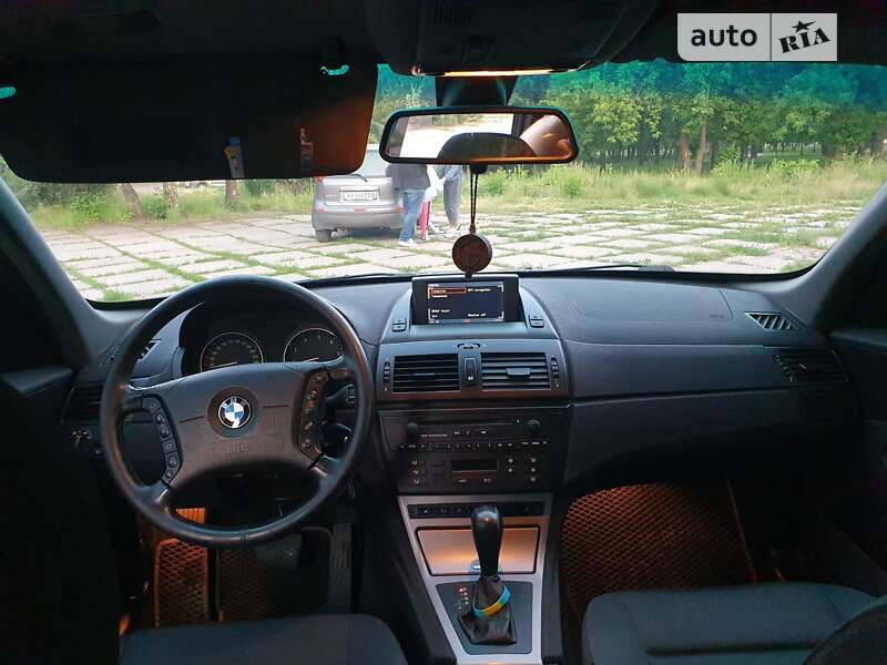 Внедорожник / Кроссовер BMW X3 2004 в Харькове
