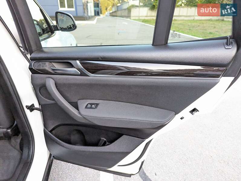 Внедорожник / Кроссовер BMW X3 2017 в Киеве