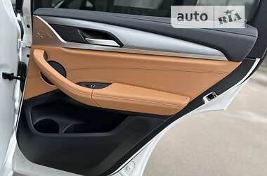 Позашляховик / Кросовер BMW X3 2020 в 