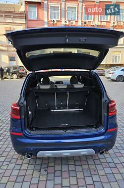 Внедорожник / Кроссовер BMW X3 2021 в Запорожье
