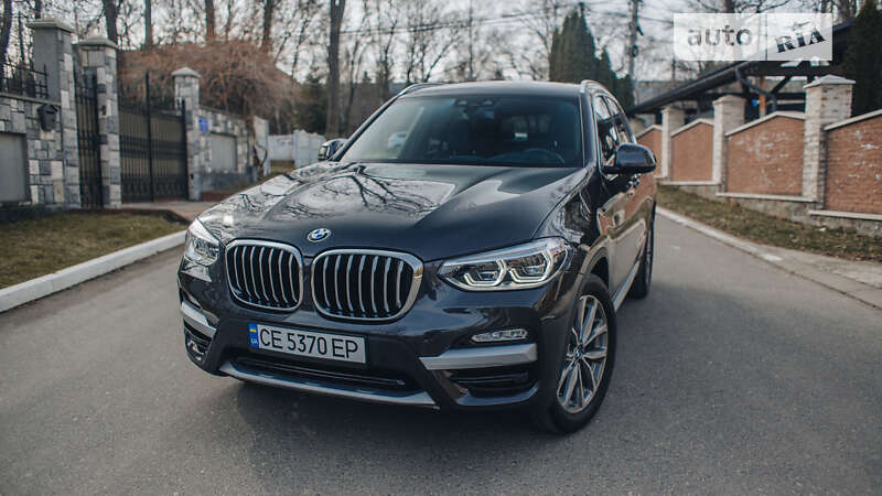 Внедорожник / Кроссовер BMW X3 2019 в Черновцах