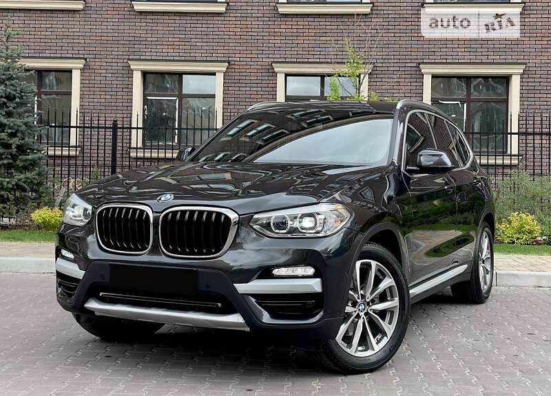 Внедорожник / Кроссовер BMW X3 2019 в Киеве