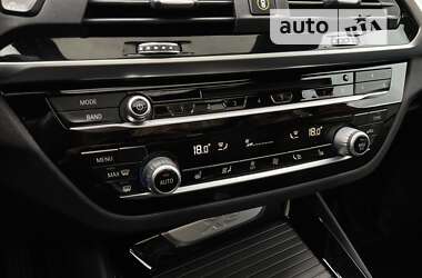 Позашляховик / Кросовер BMW X3 2019 в 