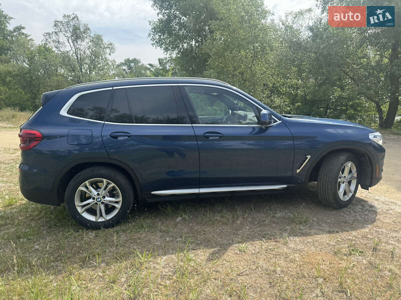 Внедорожник / Кроссовер BMW X3 2020 в Киеве