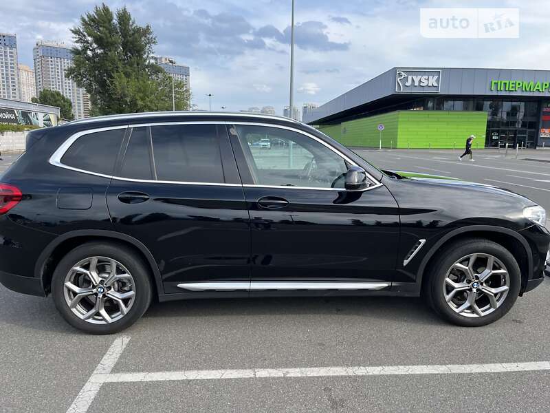 Внедорожник / Кроссовер BMW X3 2020 в Киеве