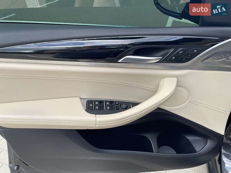 Внедорожник / Кроссовер BMW X3 2018 в Сумах