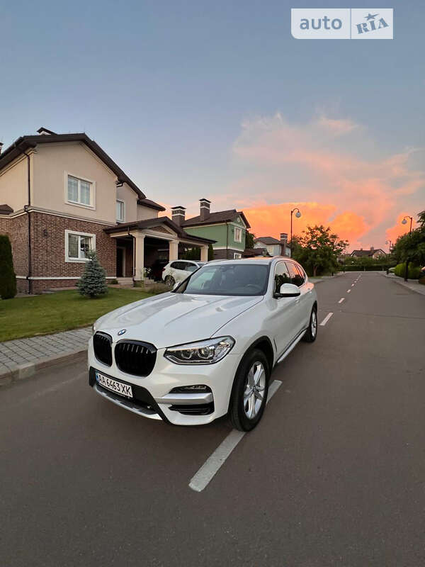 Внедорожник / Кроссовер BMW X3 2019 в Киеве