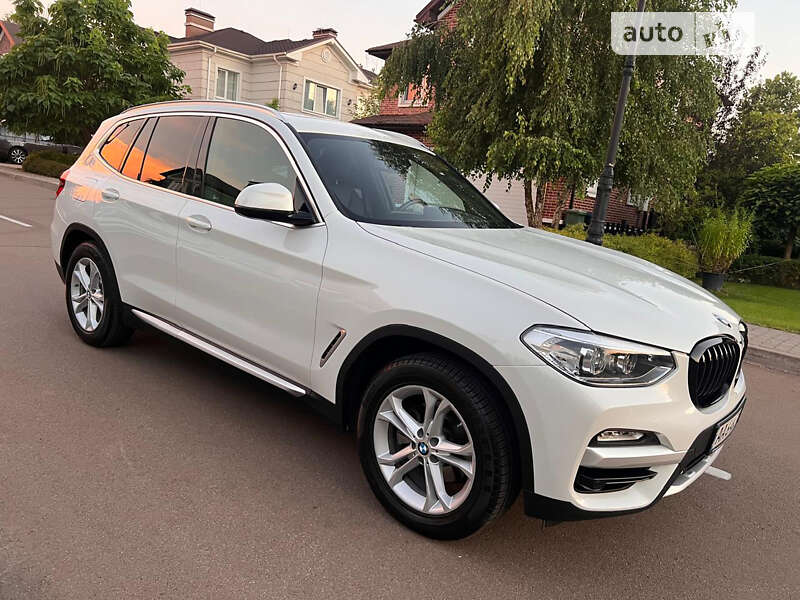 Внедорожник / Кроссовер BMW X3 2019 в Киеве