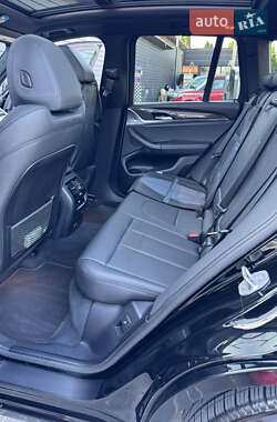 Внедорожник / Кроссовер BMW X3 2019 в 