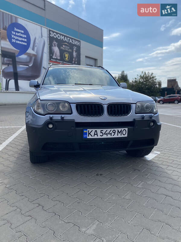 Внедорожник / Кроссовер BMW X3 2004 в Киеве