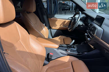 Внедорожник / Кроссовер BMW X3 2018 в 