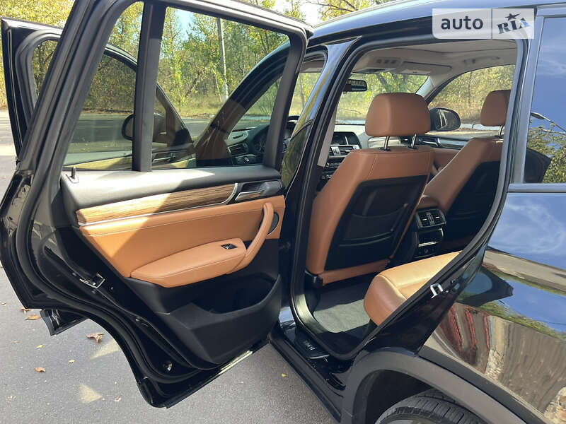 Внедорожник / Кроссовер BMW X3 2014 в Киеве