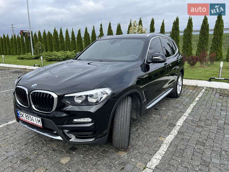 Внедорожник / Кроссовер BMW X3 2018 в Ровно