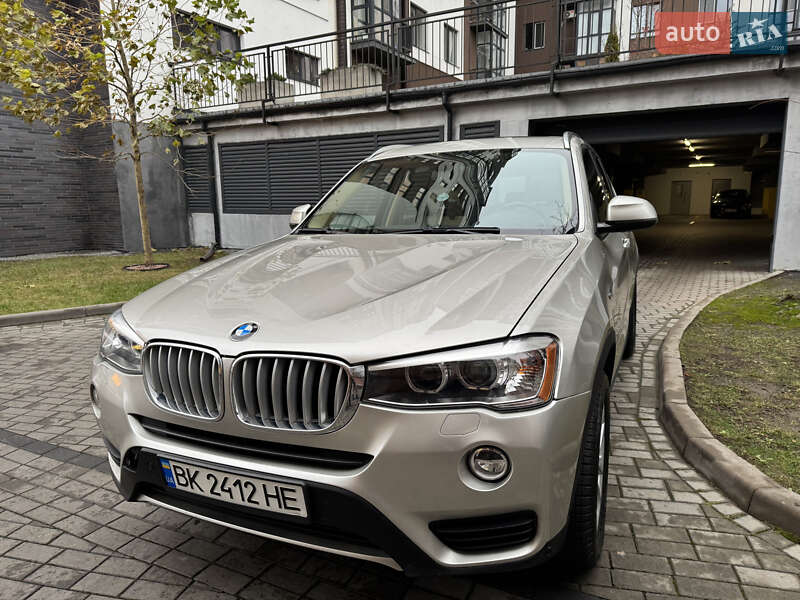 Внедорожник / Кроссовер BMW X3 2014 в Ровно