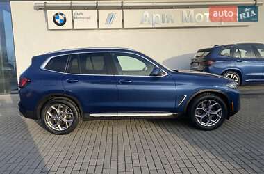 Позашляховик / Кросовер BMW X3 2021 в 