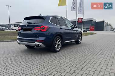 Позашляховик / Кросовер BMW X3 2021 в 