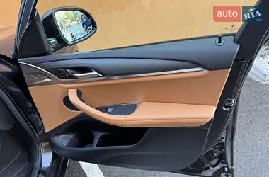 Внедорожник / Кроссовер BMW X3 2021 в 