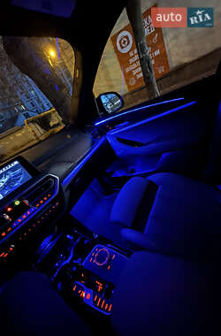 Внедорожник / Кроссовер BMW X3 2021 в 