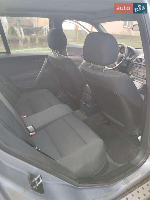 Позашляховик / Кросовер BMW X3 2004 в Луцьку