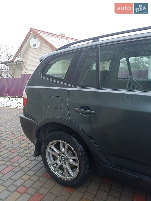 Внедорожник / Кроссовер BMW X3 2005 в Калуше