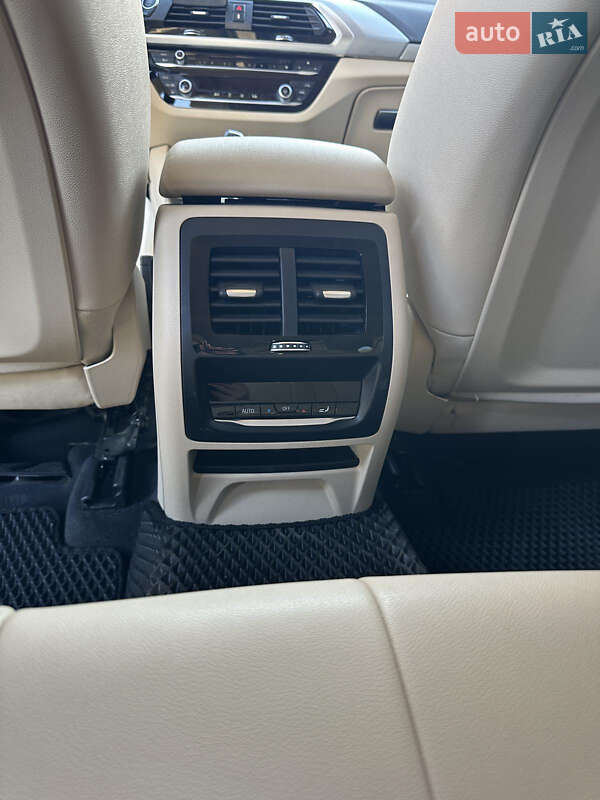 Внедорожник / Кроссовер BMW X3 2018 в Ивано-Франковске