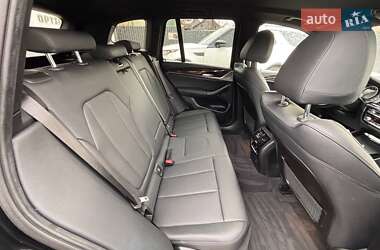 Внедорожник / Кроссовер BMW X3 2019 в 