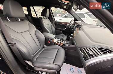 Внедорожник / Кроссовер BMW X3 2019 в 
