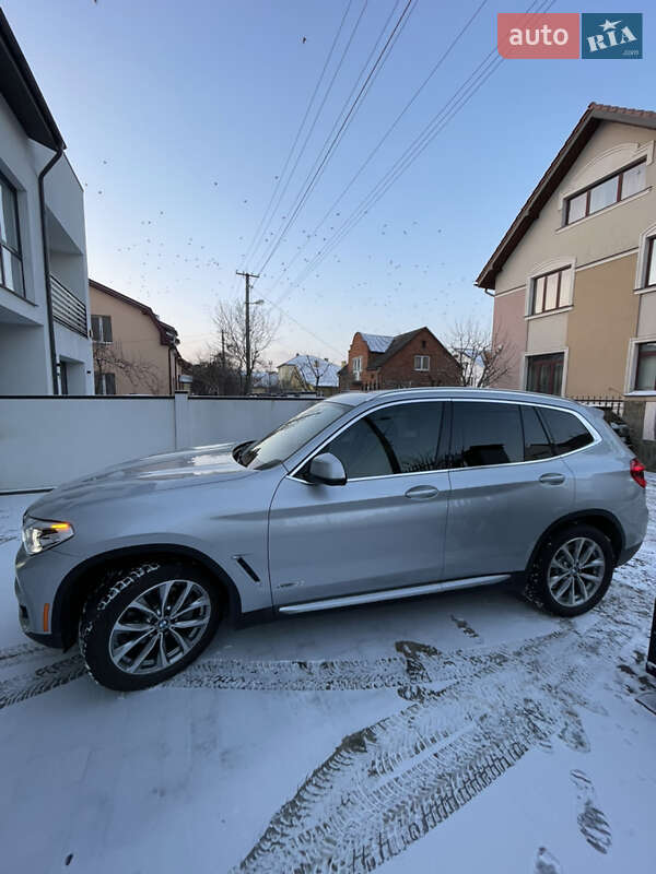 Внедорожник / Кроссовер BMW X3 2018 в Львове