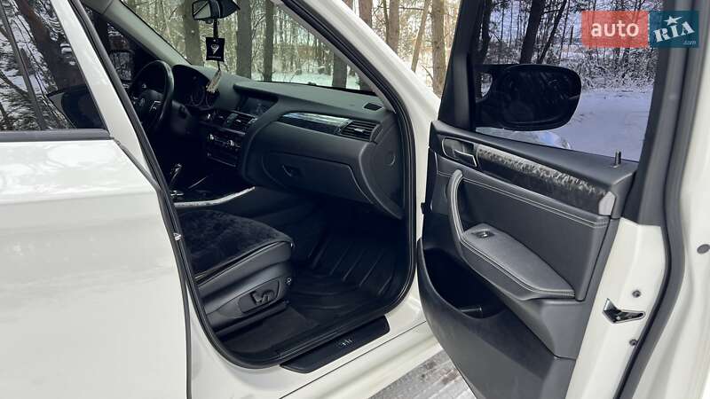 Внедорожник / Кроссовер BMW X3 2014 в Киеве