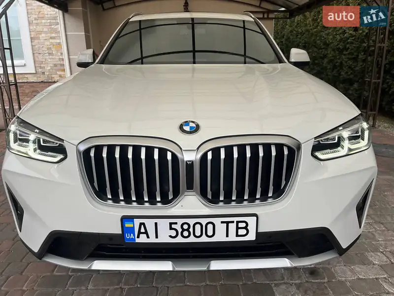 Позашляховик / Кросовер BMW X3 2023 в 