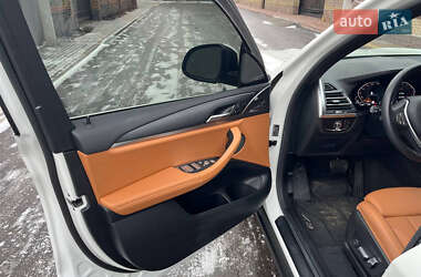 Позашляховик / Кросовер BMW X3 2023 в 