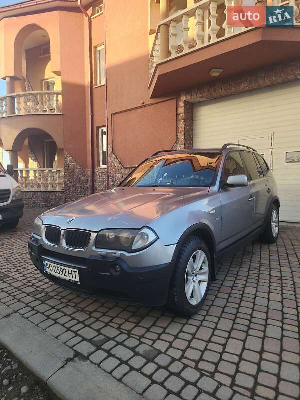 Внедорожник / Кроссовер BMW X3 2004 в Тячеве