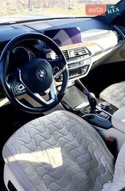 Внедорожник / Кроссовер BMW X3 2018 в Золочеве фото 18 Внедорожник / Кроссовер BMW X3 2018 в Золочеве