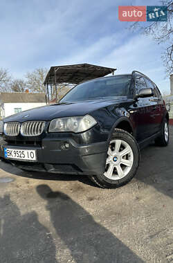 Позашляховик / Кросовер BMW X3 2004 в 