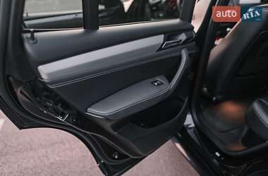 Внедорожник / Кроссовер BMW X3 2015 в 